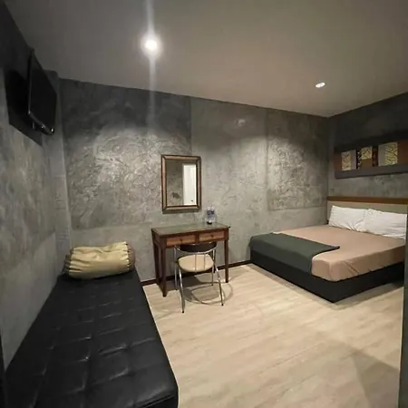 Atroomhostel