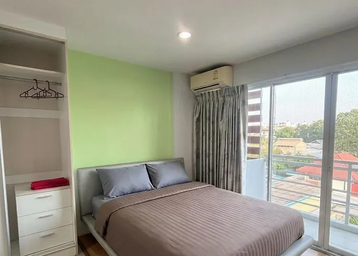 Thepeakhostel *