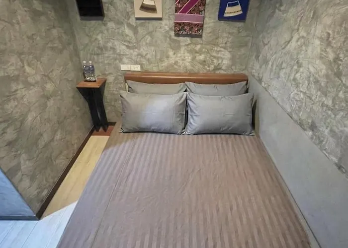Thepeakhostel *