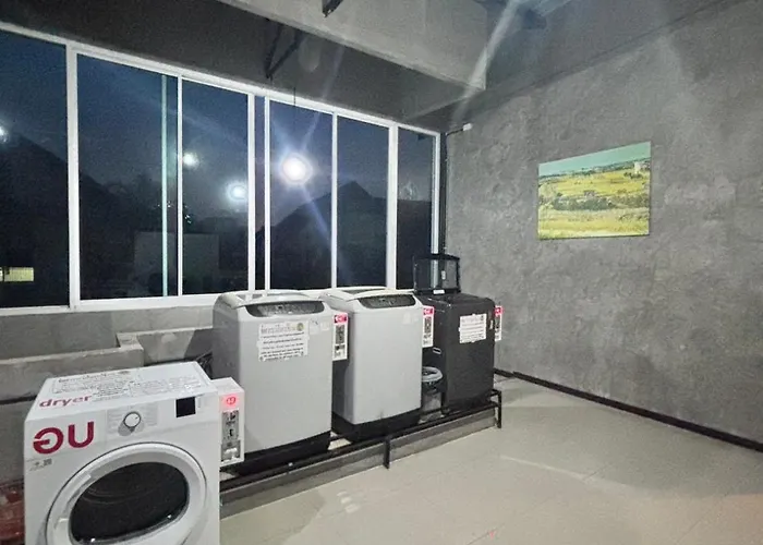 Thepeakhostel Bangkok